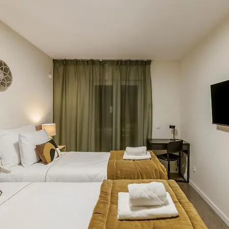 Cortes Reais By All2gether ゲストハウス *